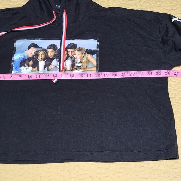 Friends TV show crop top hoodie size XL - Picture 7 of 7